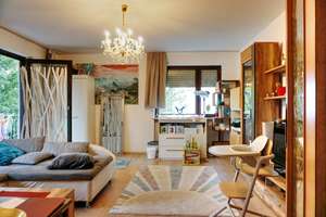 Wohnliche 2-Zimmer-Wohnung mit Balkon und Blick ins Grüne in Hadern