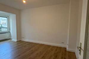 Vollständig renoviert in 2024 - Helle Erdgeschosswohnung mit schöner Aufteilung. – Heinrich-Strunk-Straße 42, 45143 Altendorf, Essen – Vorschaubild 5