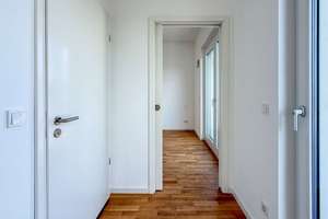 Dachgeschosswohnung nah Schloß Charlottenburg - Großzügige 2 Zimmerwohnung am Mierendorffplatz – Osnabrücker Straße 27, 10589 Charlottenburg, Berlin – Vorschaubild 5