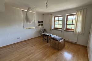 Charmantes Wohnhaus mit Freisitz, Balkon und Garage – Die vollständige Adresse der Immobilie erhältst du vom Anbieter., 36179 Bebra – Vorschaubild 8