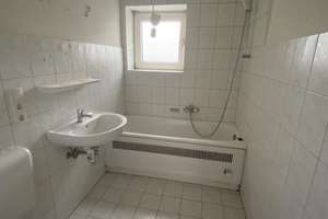 Helle 3-Zimmer-Etagenwohnung mit Badfenster und Kinderspielplatz in Bocholt – Lübecker Straße 39, 46397 Bocholt – Vorschaubild 7