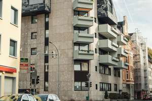 Wohnungspaket: Drei Wohnungen - zuletzt als Arztpraxis genutzt
