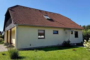 Viel Platz für Ihre große Familie – Die vollständige Adresse der Immobilie erhältst du vom Anbieter., 3103 Neupetershain – Vorschaubild 1