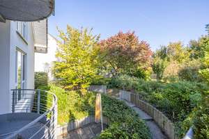 Modernes Architektenhaus mit luxuriösem Flair, großzügiger Raumgestaltung und gehobenem Wohnkomfort – Die vollständige Adresse der Immobilie erhältst du vom Anbieter., 53117 Auerberg, Bonn – Vorschaubild 46