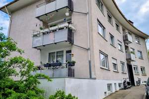 Helle 3-Zimmer-Wohnung mit Balkon & Grünblick in Halbhöhenlage
