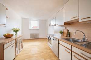 2,5-Zimmer-Dachgeschosswohnung mit vielseitigen Möglichkeiten und idealer Anbindung an der Isar – Die vollständige Adresse der Immobilie erhältst du vom Anbieter., 81543 Untergiesing, München – Vorschaubild 4