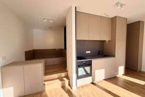 Neubau Erstbezug 1,5-Zimmer mit Einbauten, Küche & Balkon in P.-Berg