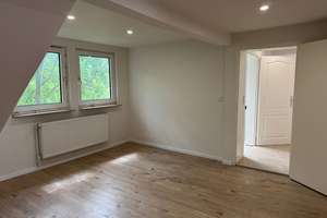 frisch renovierte Wohnung in zentraler Lage mit guter Anbindung