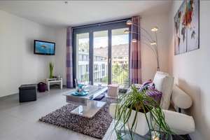 Möbliert: NEUBAU 2013 -  in sehr guter & ruhiger Lage – Die vollständige Adresse der Immobilie erhältst du vom Anbieter., 81241 Pasing, München – Vorschaubild 2