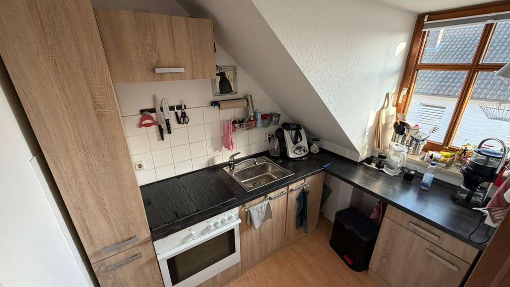 Immobilie in Zolling - KAPITALANLAGE MIT CHARME!!! Gepflegte 2,5-Zimmer-Maisonette-Eigentumswohnung mit Süd-Balkon - Bild 3