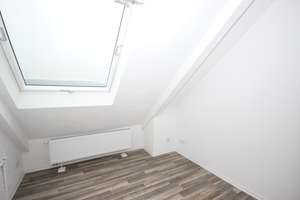 Kapitalanlage 5ZW + Stellplatz, 8,5% Bruttorendite, Ausbaupotential Bühnengeschoss – 70176 Rosenberg, Stuttgart – Vorschaubild 13