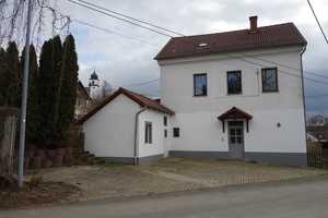Ruhig gelegenes Einfamilienhaus mit viel Platz und Gestaltungsmöglichkeiten  – Vogtlandkreis – Vorschaubild 1