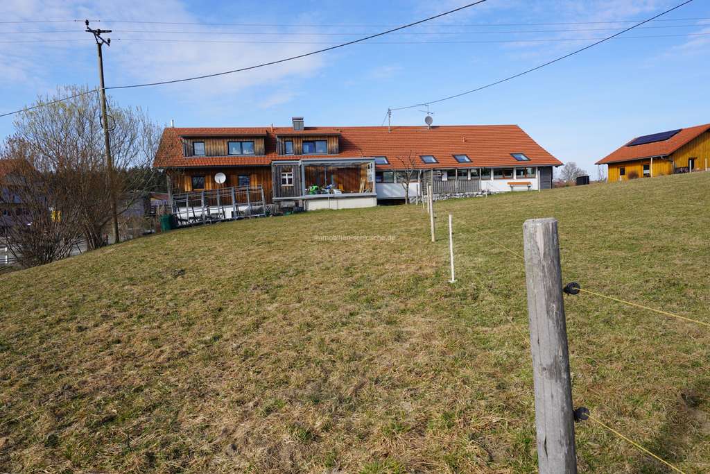 Immobilie in Maierhöfen - Haus im Haus/Riesiger Maissonettewohnung mit sehr viel Wohn.- und Nutzflächen in KFW 55 Standard - Bild 0