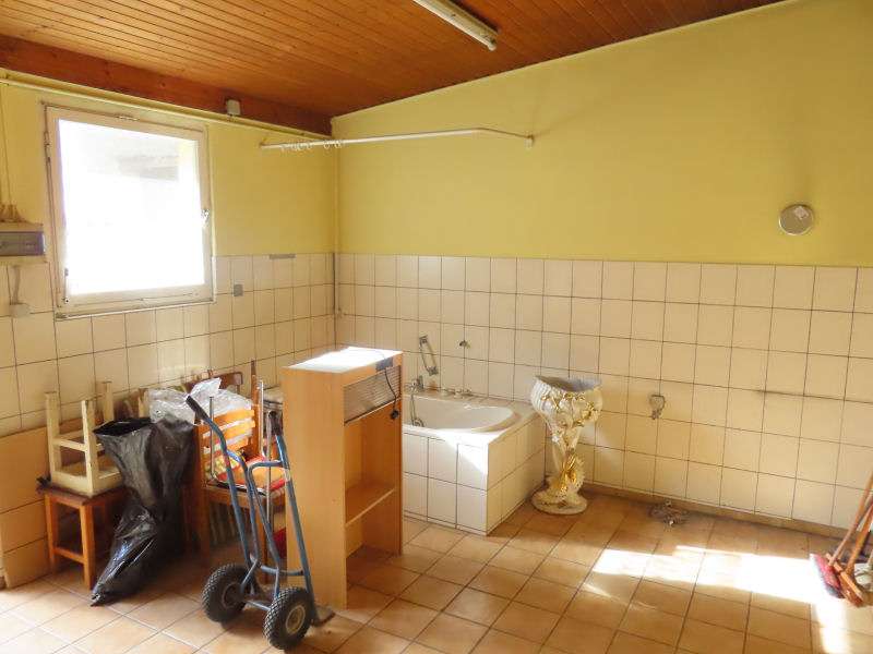 Immobilie in Eggenstein-Leopoldshafen - Zweifamilienhaus mit Nebengebäude und Garten in Eggenstein-Leopoldshafen - Bild 7