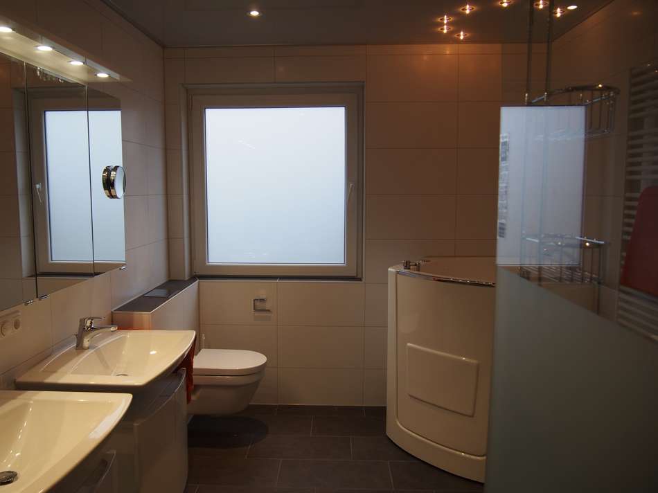 Badezimmer im Erdgeschoss