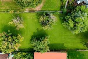 Gepflegtes Einfamilienhaus mit großzügigem Garten - inklusive Baugrundstück in Zell u. Aichelberg! – Die vollständige Adresse der Immobilie erhältst du vom Anbieter., 73119 Zell unter Aichelberg – Vorschaubild 2