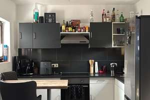 ebenerdige 2,5 Zimmer Whg. mit Küche, Bad, Terrasse, Waschraum