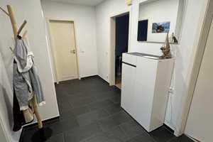 Ansprechende und modernisierte 3-Raum-Wohnung mit gehobener Innenausstattung mit EBK in Duisburg – Am Siepenkoten 44, 47269 Duisburg – Vorschaubild 3