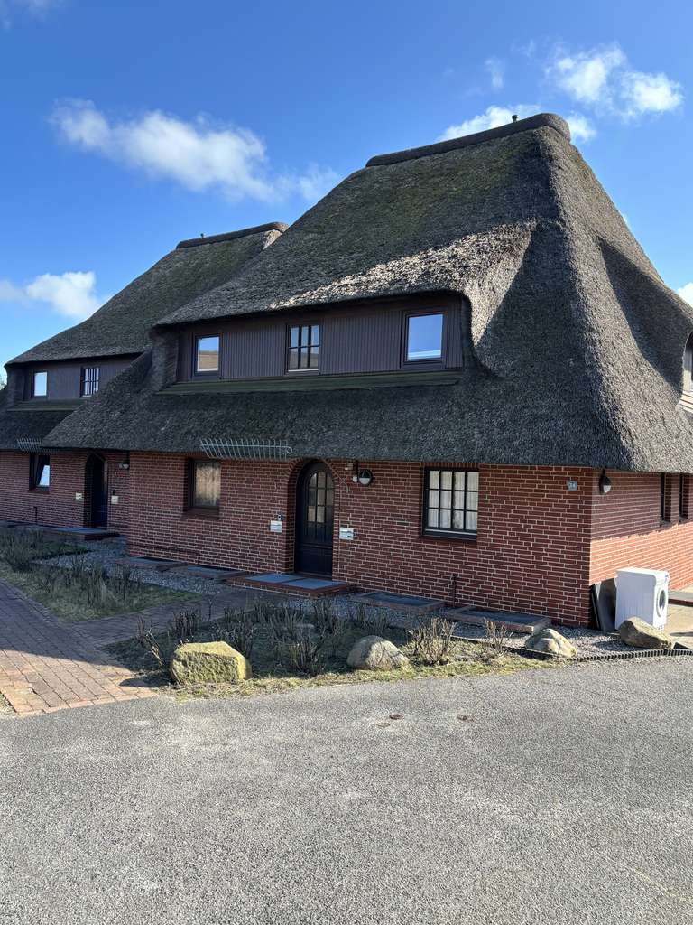 Immobilie in List auf Sylt - Kleinod unter Reet mit Meeresblick - Bild 0