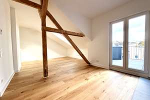 Dachterrasse, EBK, Parkett : Frisch sanierte exklusive DG-Whg. in Denkmalobjekt – 40227 Oberbilk, Düsseldorf – Vorschaubild 5