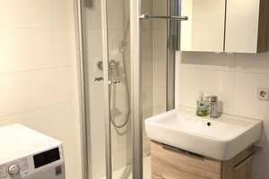 Schöne 2-Zi.-Whg., (Innenstadt), komplett renoviert, gut vermietet! EBK, Balkon, TG-Stellplatz – Regensburg – Vorschaubild 6