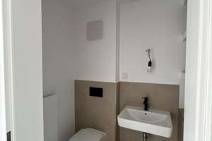 Stilvolle Galerie-Wohnung mit Balkon, 3 Sanitäreinheiten & TG-Stellplatz in Essen-Burgaltendorf – Alte Hauptstraße 104a, 45289 Burgaltendorf, Essen – Vorschaubild 16