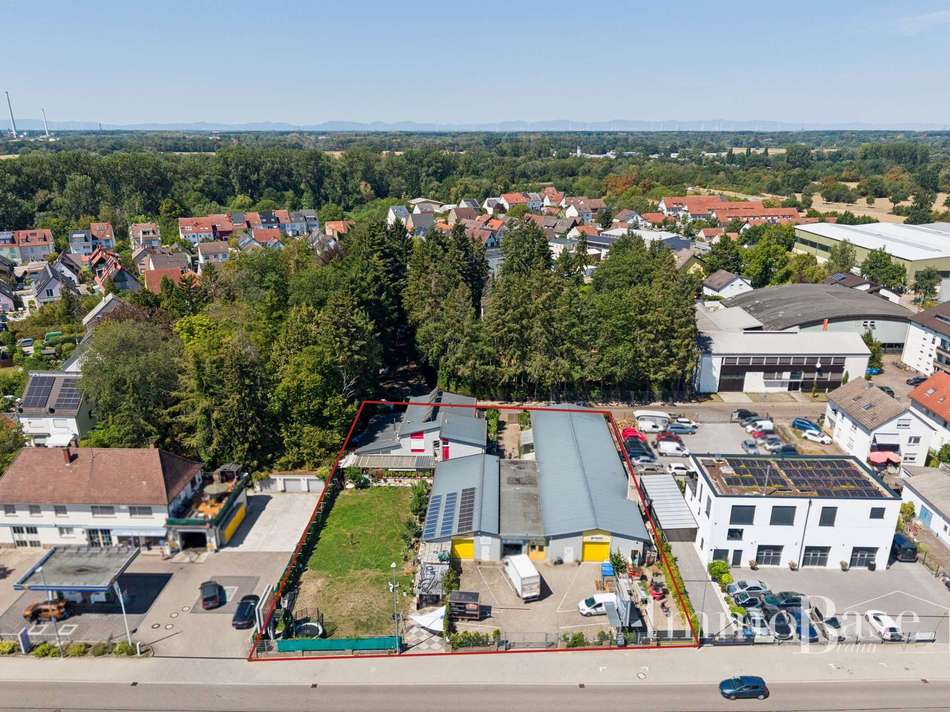 Grundstück