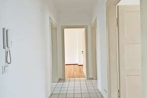 6700 - Ruhig gelegene 3-Zimmerwohnung mit Balkon und Tageslichtbad in Bulach! – Die vollständige Adresse der Immobilie erhältst du vom Anbieter., 76135 Beiertheim-Bulach, Karlsruhe – Vorschaubild 9