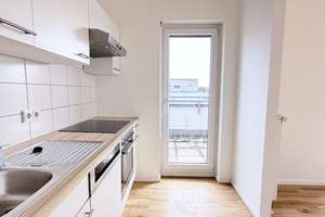 Wohnen ganz oben: 2-Zimmer-Wohnung mit Einbauküche und Dachterrasse – Berliner Allee 8B, 64295 Darmstadt-West, Darmstadt – Vorschaubild 3