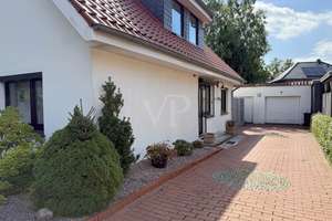 Großes Wohnhaus mit schönem Garten in Ofenerdiek innerhalb Tempo-30-Zone – Die vollständige Adresse der Immobilie erhältst du vom Anbieter., 26125 Ofenerdiek, Oldenburg (Oldenburg) – Vorschaubild 23