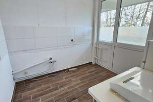 Gepflegte 2-Zimmer-Wohnung mit Tiefgaragenstellplatz – zentrale Lage in Eschborn – Die vollständige Adresse der Immobilie erhältst du vom Anbieter., 65760 Eschborn – Vorschaubild 9
