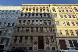 Ihr Glück über den Dächern der Stadt – 39104 Altstadt, Magdeburg – Vorschaubild 2