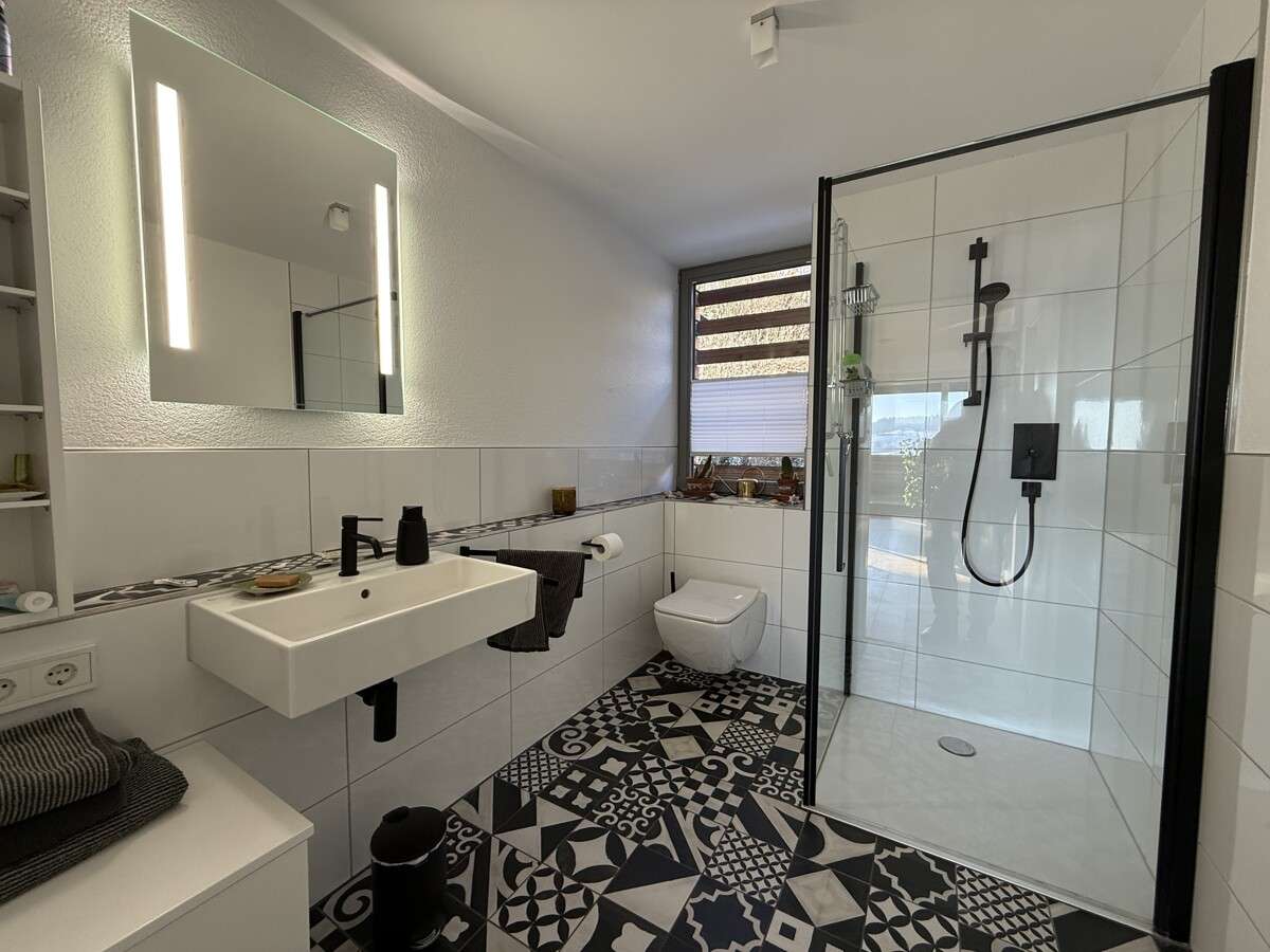 Immobilie in Michelbach an der Bilz - TRAUMHAFTES MODERNES 
EINFAMILIENHAUS MIT 
EINLIEGERWOHNUNG IN MICHELBACH - Bild 24