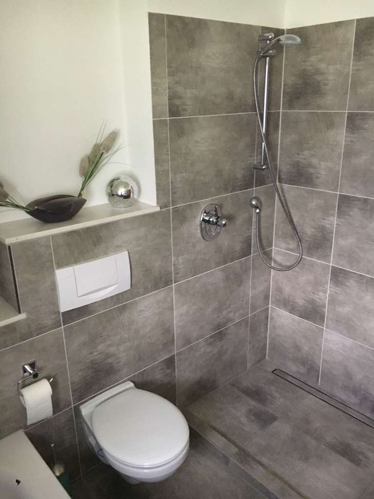 Immobilie in Großhansdorf - Reihenhaus in bester Lage - provisionsfrei - Parkplatz inklusive - Bild 2