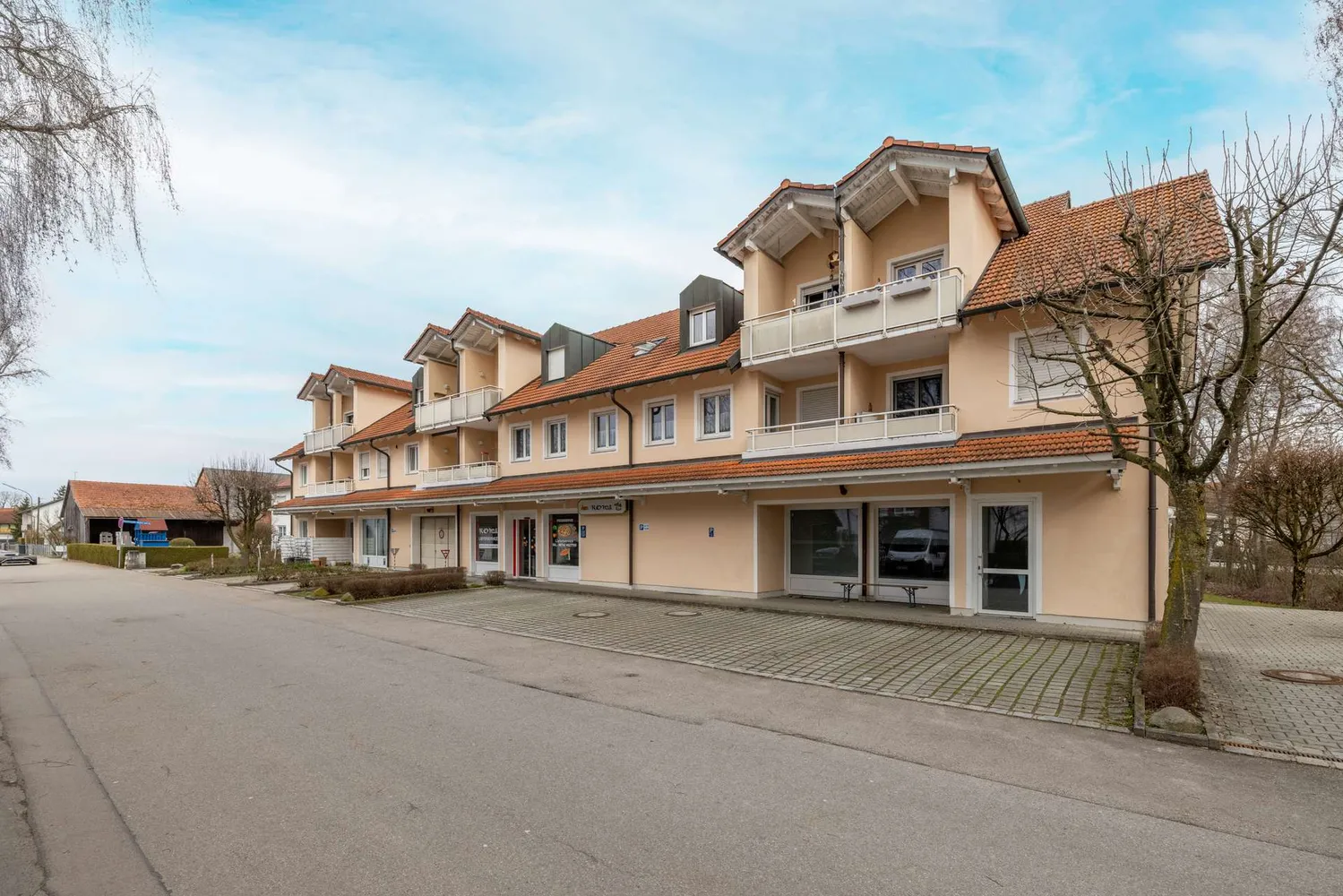 SOMMER IMMOBILIEN - Charmante 2-Zimmer Dachgeschosswohnung mit Balkon, Erding Kreis – Bild 4