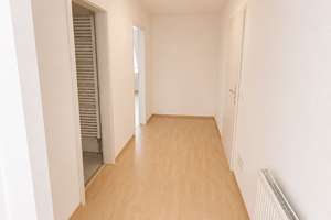 Gemütliche 2-Zimmer-Wohnung in Ingolstadt Nähe Klinikum – Die vollständige Adresse der Immobilie erhältst du vom Anbieter., 85049 Friedrichshofen-Hollerstauden, Ingolstadt – Vorschaubild 5