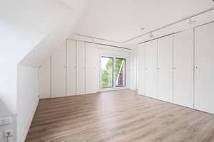 Stilvolles Einfamilienhaus mit Sauna, großem Grundstück und modernisierter Technik in Oberneuland – Die vollständige Adresse der Immobilie erhältst du vom Anbieter., 28355 Oberneuland, Bremen – Vorschaubild 5