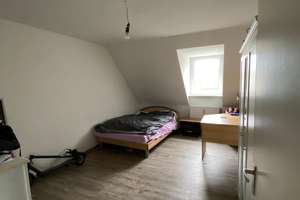 Helle  2-Zimmer DG Wohnung in ruhiger Gegend von Ahlem – Ernst-Bähre-Str 3, 30453 Ahlem, Hannover – Vorschaubild 4