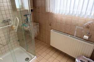 Lichtdurchflutetes Wohnhaus mit Terrasse und sonnigem Südgarten in Mönchengladbach – Die vollständige Adresse der Immobilie erhältst du vom Anbieter., 41236 Heyden, Mönchengladbach – Vorschaubild 14