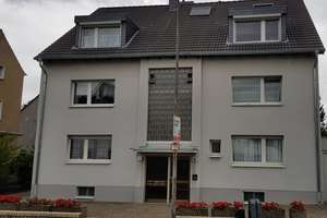 Gepflgte 2 Zimmer Wohnung mit schöner Raumaufteilung sucht  "Top Mieter" in Leverkusen-Rheindorf