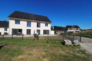 MODERN · HOCHWERTIG · ENERGIEEFFIZIENT!
Doppelhaushälften in begehrter Lage von Haimhausen