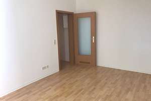 BRANDNEU RENOVIERT + provisionsfrei -kleine Eigentumswohnung im 3. OG in Laubegast – Salzburger Str. 32, 1279 Laubegast, Dresden – Vorschaubild 12