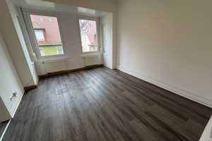 Bereits vergeben--3 Zi.-Altbau-Whg. (frisch renoviert-evtl. Einbauküche) ca. 80 qm in Stuttgart-West – Stuttgart – Vorschaubild 1