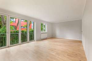 Wunderschön sanierte 1-Zimmer Wohnung mit Einbauküche in Altglienicke! – Normannenstraße 7D, 12524 Altglienicke, Berlin – Vorschaubild 2
