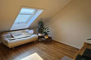 Geräumiges und neuwertiges  Reihenmittelhaus in Riedstadt-Erfelden im Grünen am Altrhein  – Die vollständige Adresse der Immobilie erhältst du vom Anbieter., 64560 Riedstadt – Vorschaubild 11
