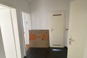 Gut angebundene 3 Zimmer Wohnung in Köln-Buchforst – Mesmerstraße 9, 51065 Buchforst, Köln – Vorschaubild 2