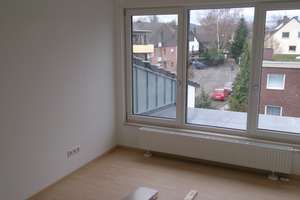 Renovierte 2-Zimmer Dachgeschoßwohnung (II.Etage),mit Panoramablick (60m²) – Am Bleidriesch 20, 53129 Dottendorf, Bonn – Vorschaubild 11