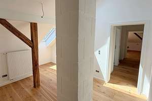Erstbezug! Exklusive 3-Zi.-Altbauwohnung mit Balkon und EBK in Nürnberg  – Die vollständige Adresse der Immobilie erhältst du vom Anbieter., 90459 Gugelstraße, Nürnberg – Vorschaubild 9