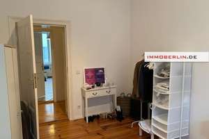 IMMOBERLIN.DE - Wunderbare Altbauwohnung mit Südwestbalkon in zentraler Lage – Die vollständige Adresse der Immobilie erhältst du vom Anbieter., 10115 Mitte (Ortsteil), Berlin – Vorschaubild 2