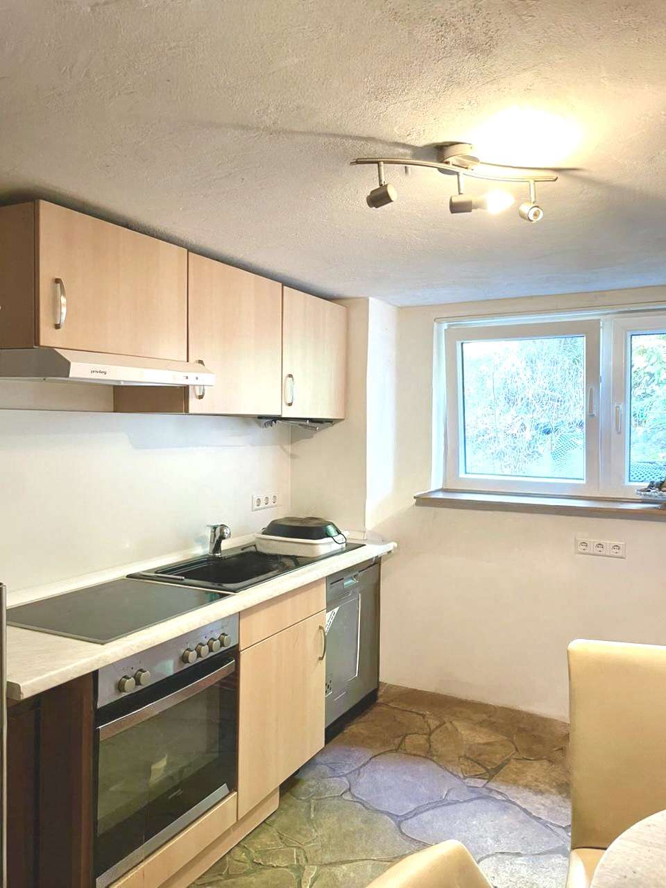 Immobilie in Aldingen - Stilvolles Reihenendhaus mit drei separaten Wohneinheiten - Bild 9